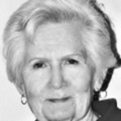 Mona  lee Raisek