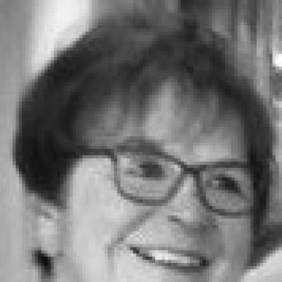 Lynn  Dallas's Image