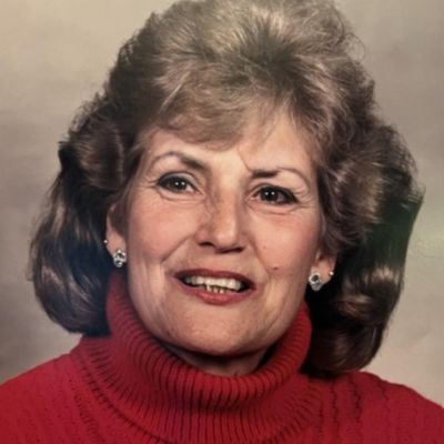 Ara Louise  Saviers's Image