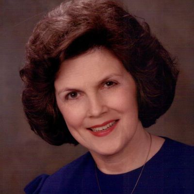 Lysabeth "Sissy" Hogan  Wood