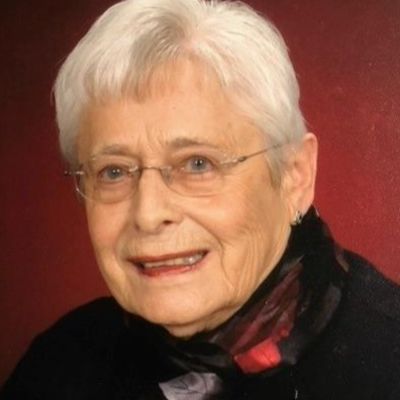 Doris  Russell's Image