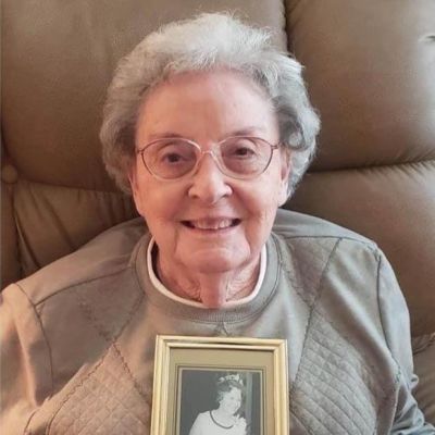 Lois J Redden's Image