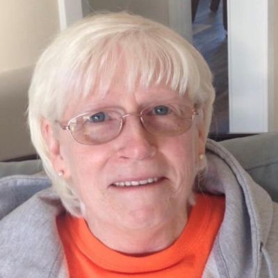 Linda  Householder's Image