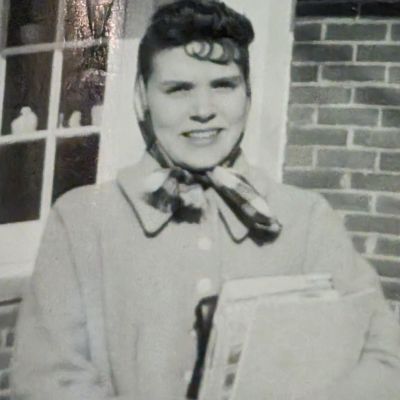 Carla R. Senft's Image