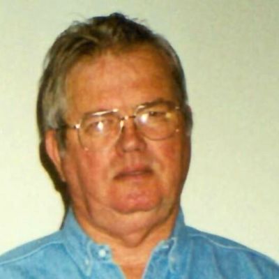Wayne L.  Buesing's Image