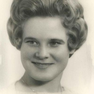 Genevieve  Herring's Image