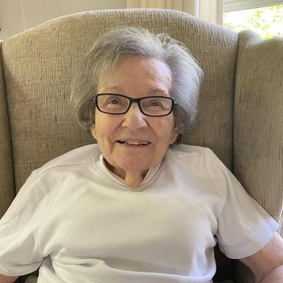 Shirley  Symons Crepon's Image