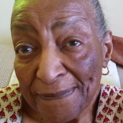 Geraldine  Walker's Image