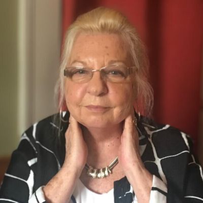 Valerie Helen (Giatas) Leone DeMagistris's Image