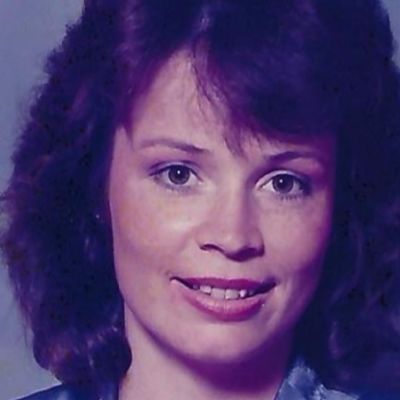 Lisa  Burton's Image