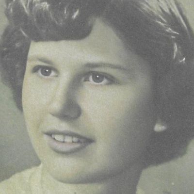 Carolyn E. Muzzey's Image