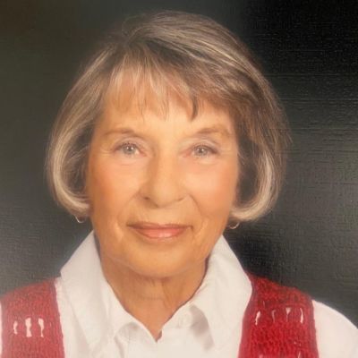 Nella  Warren's Image