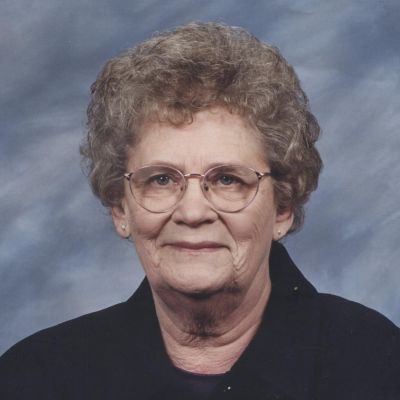 Elizabeth Lou  Waytaskek's Image