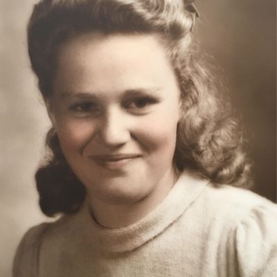 Charlotte V. (Carraher) Wieneke