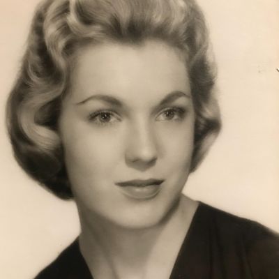 Hallie Few