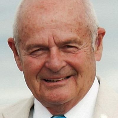 D. Barry  Weidner's Image