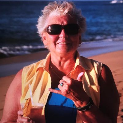 Peggy L Schmaus