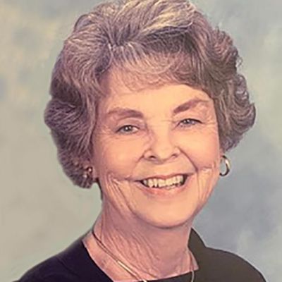 Suzanne  Field