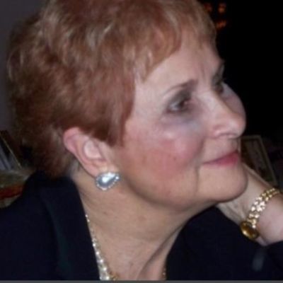 Melanie L. Como's Image