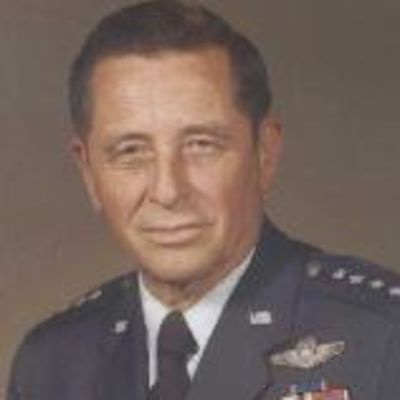 Robert  Dixon