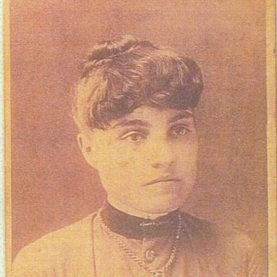 Vinora  Scott