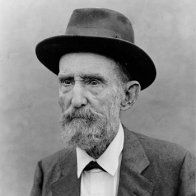 Daniel  Roberts