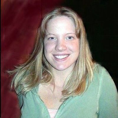 Laura  Dickinson