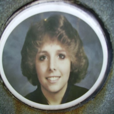 Angelia  Weddle