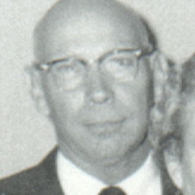 Scott  Fikes