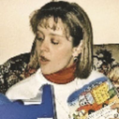 Holly  Hubbard