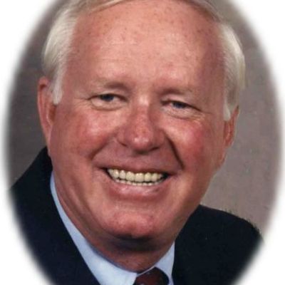 Paul  Holt