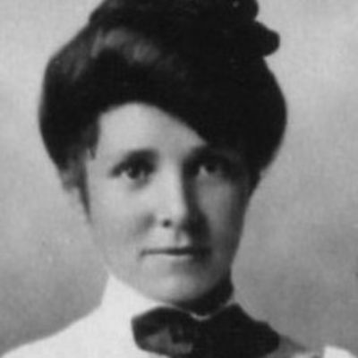 Anna  Smith