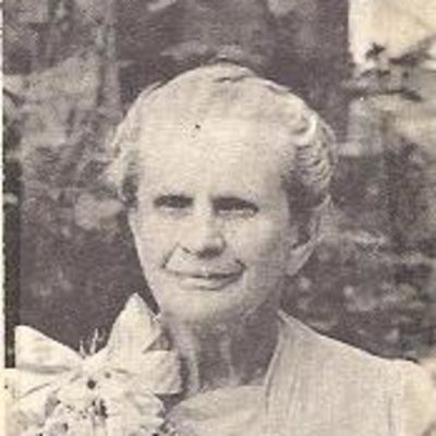 Julia  Despain