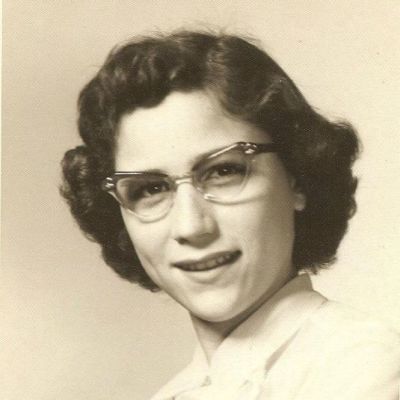 Lula  Brooks
