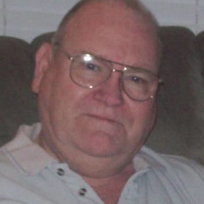Kenneth  Peterson