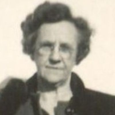 Goldie  Sheffer
