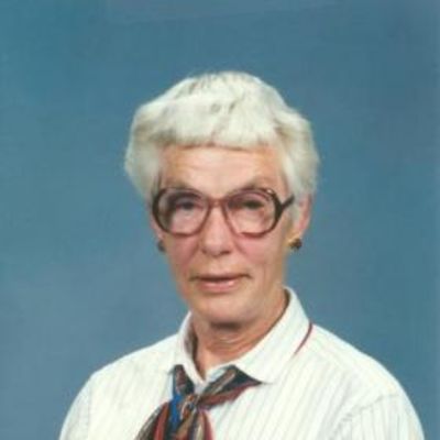 Elizabeth  Tricker
