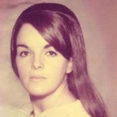 Juanita  Hull