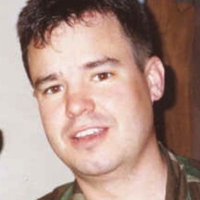Gary  Tucker