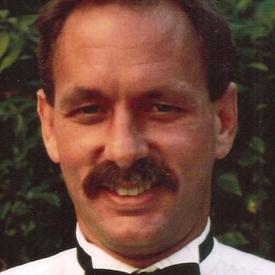 Kevin  Kingsbury