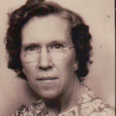 Elizabeth  Dial