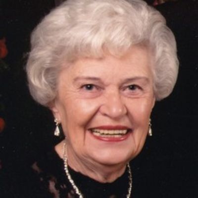 Ruth  Henderson