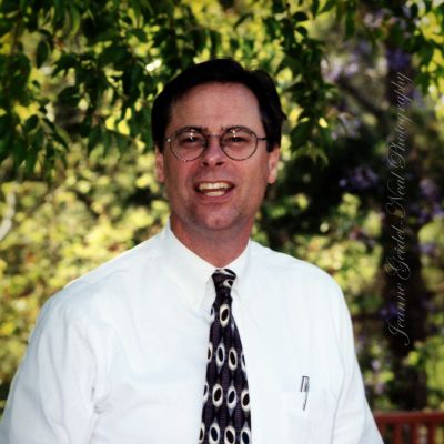 Scott  Bauer