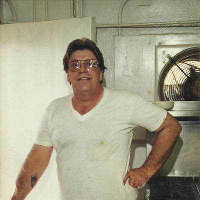 Howard  McLain