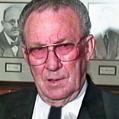 Paul  Barrett