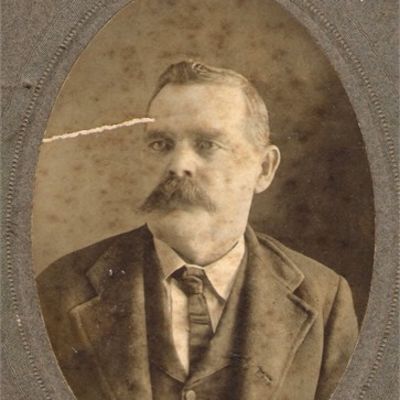 William  Glass