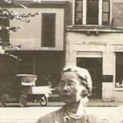 Minnie  Heydenbluth
