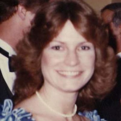 Donna  Schnorr