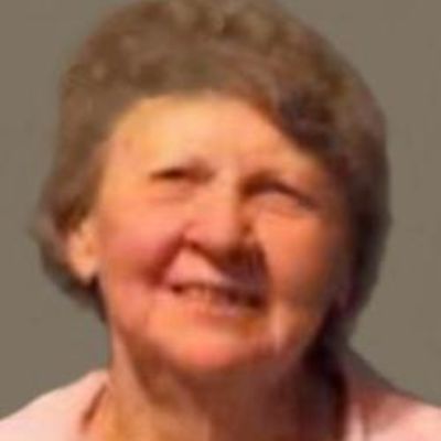 Sally  Neuman