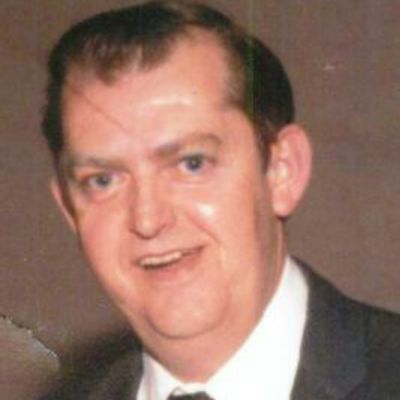 Lloyd  Seeley